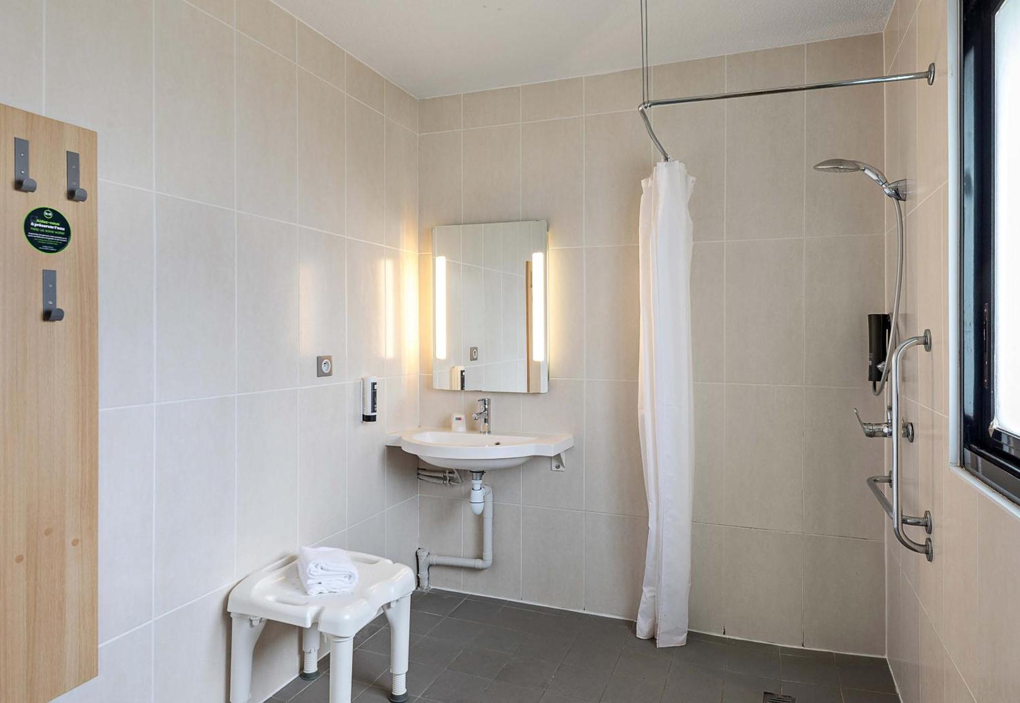 B&B Hotel Rouen Saint-Étienne-du-Rouvray Екстериор снимка